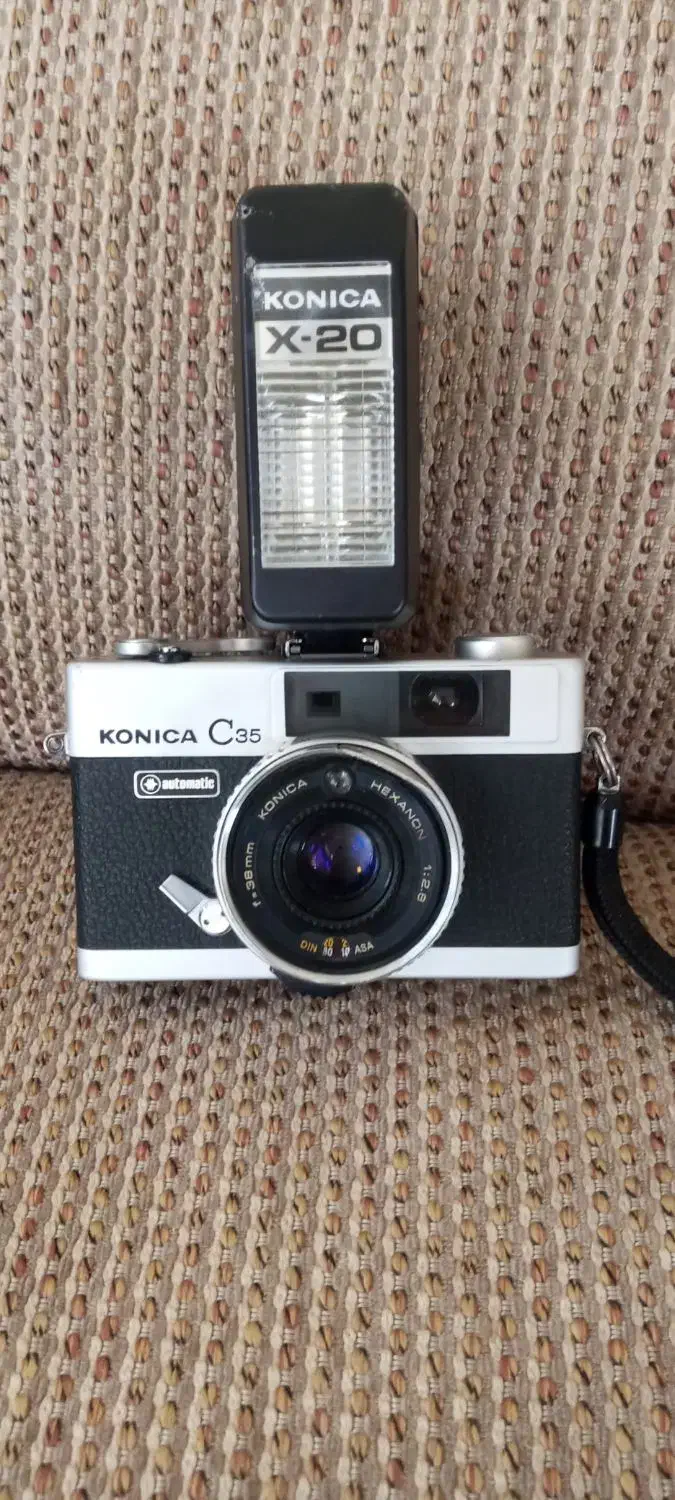 دوربین عکاسی قدیمی|دوربین عکاسی و فیلم‌برداری|تهران, چیتگر شمالی|دیوار