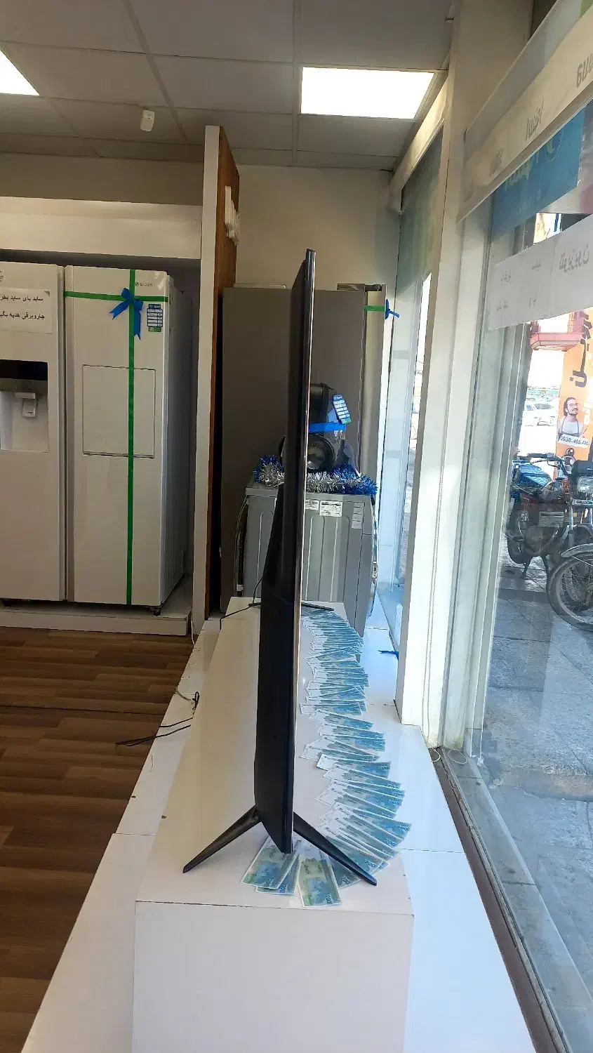 تلویزیون 75اینچ اسنوا ویترینی 27 میلیون تخفیف|تلویزیون و پروژکتور|اهواز, مستغلات|دیوار