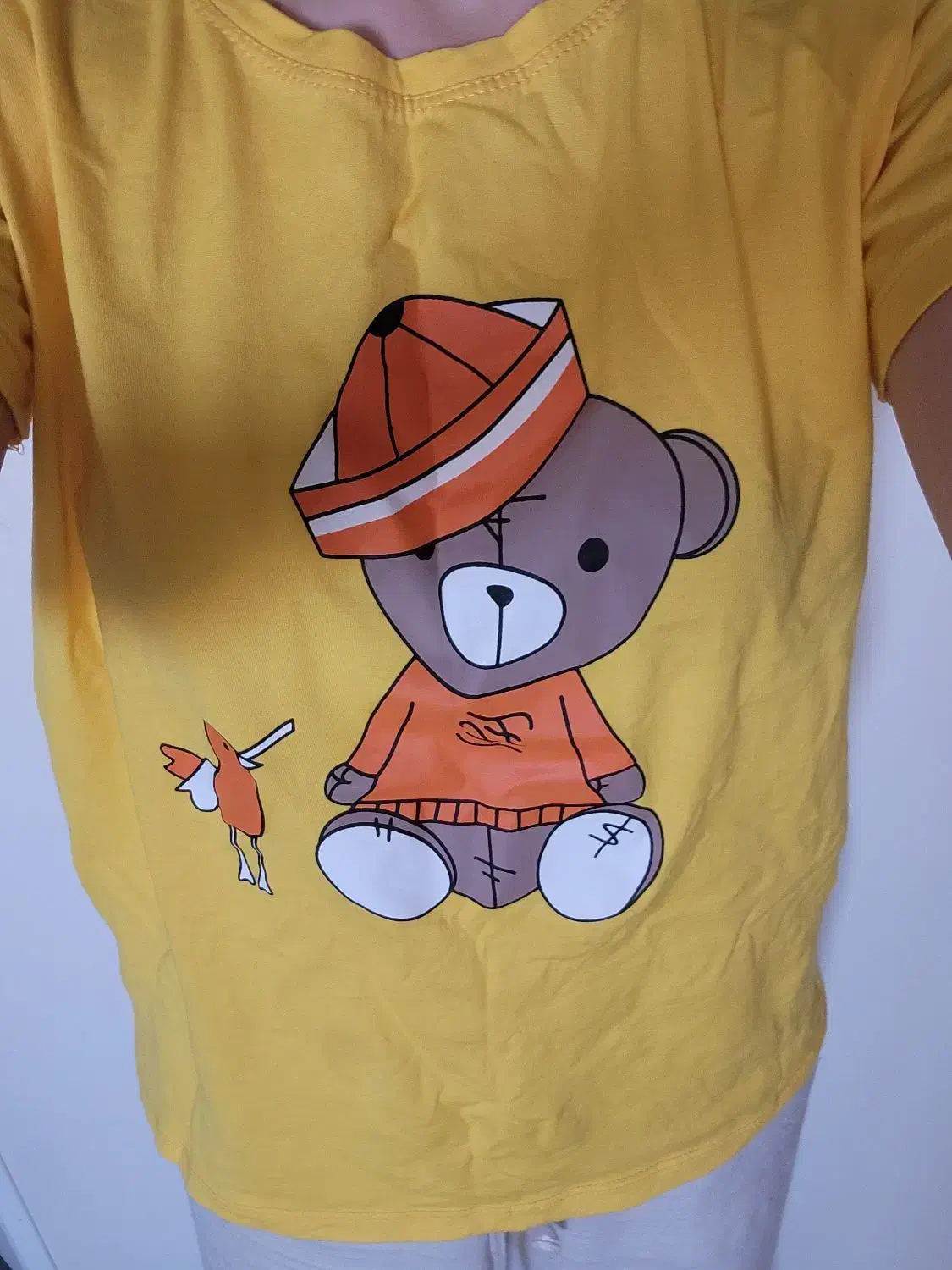 لباس|لباس|اصفهان, عباسآباد|دیوار