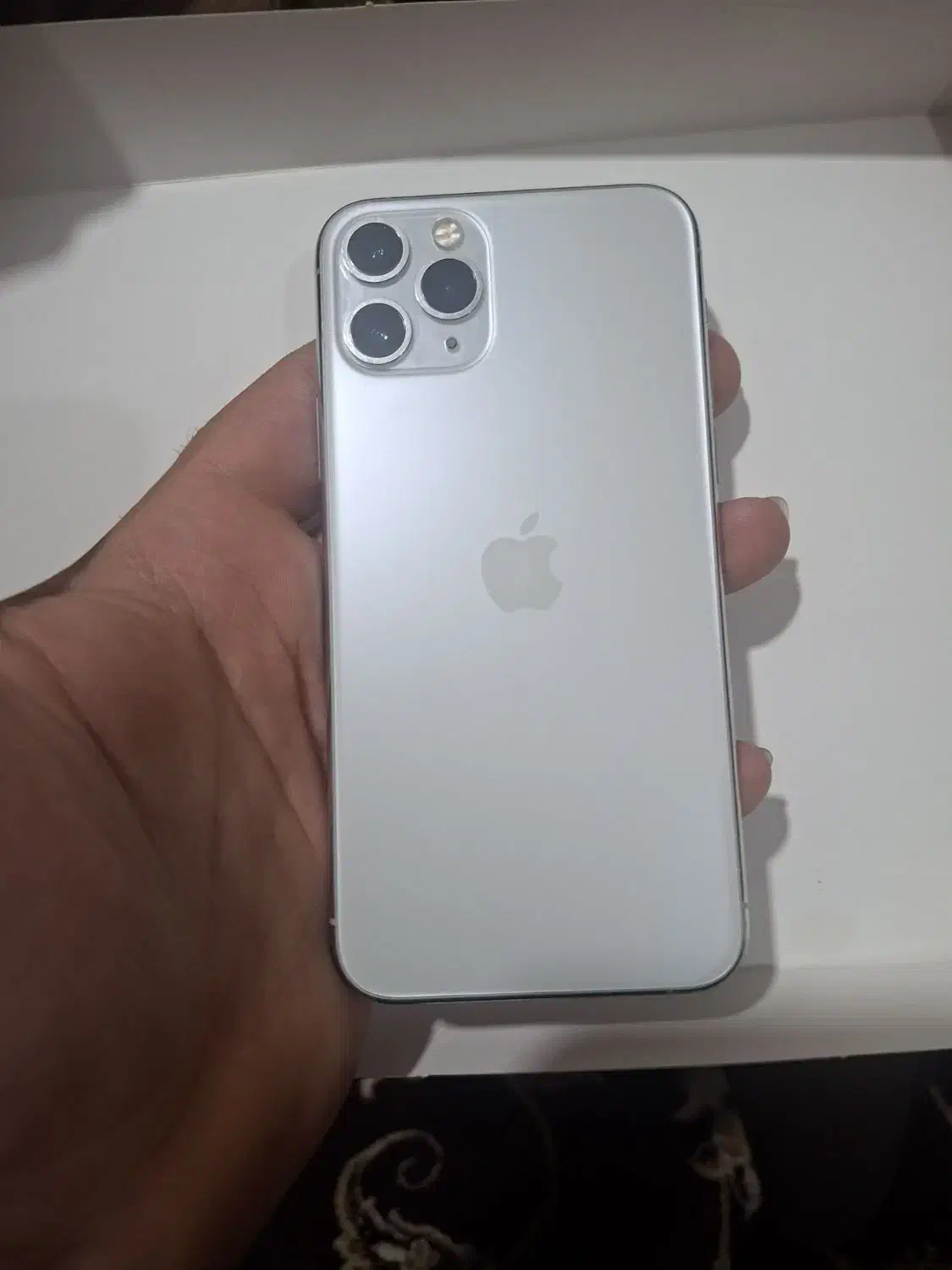 آیفون ۱۱ پرو ۲۵۶ همراه آدابتور اوجینال|موبایل|دلیجان, |دیوار