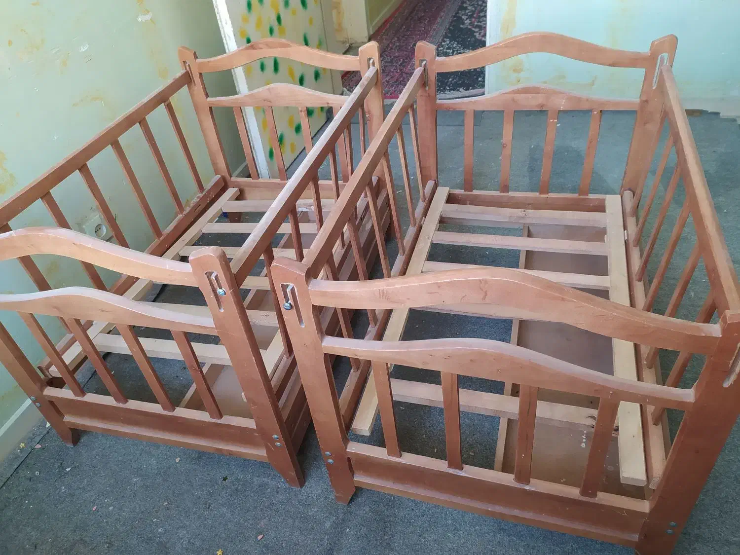 فروشی|تخت و صندلی بچه|شوشتر, |دیوار