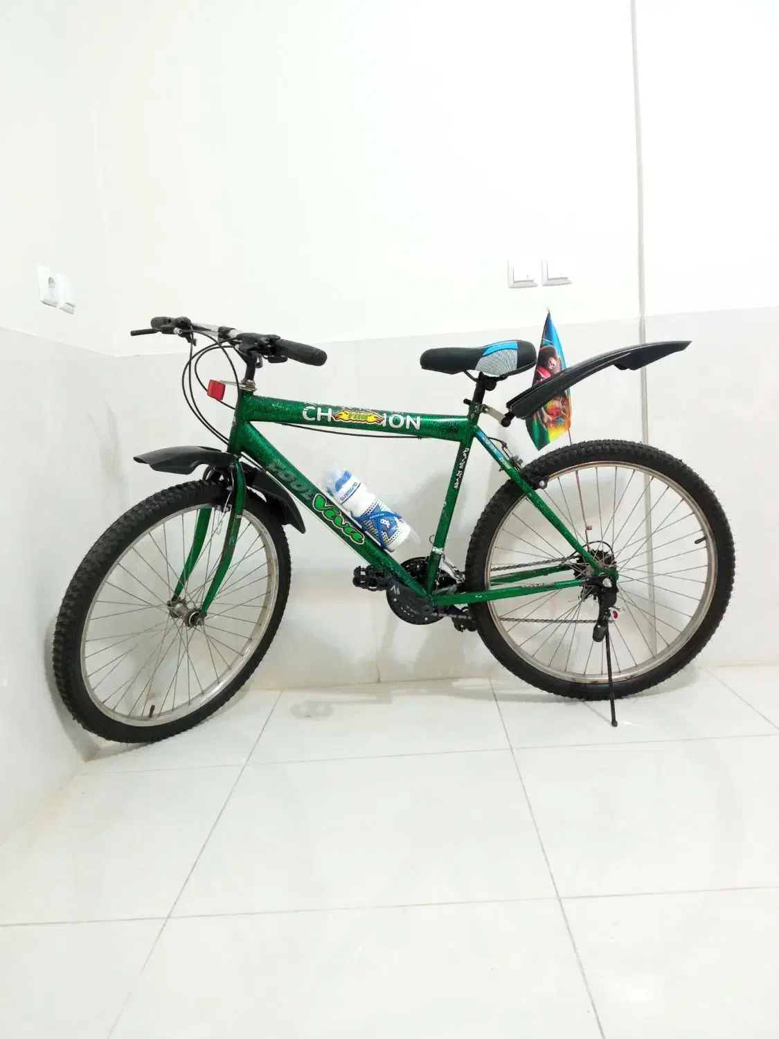 دوچرخه سایز ۲۶ دنده ای در حد آکبند|دوچرخه، اسکیت، اسکوتر|بروجن, |دیوار