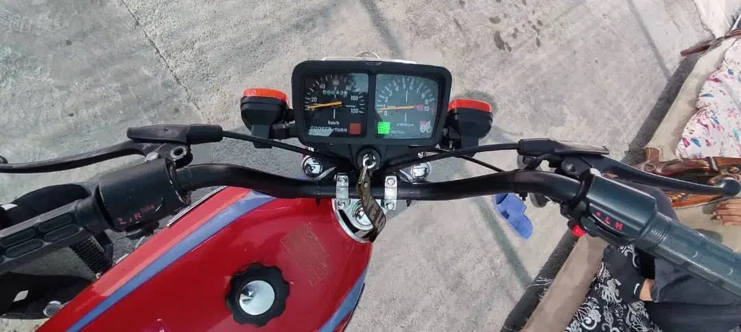 موتور ۱۵۰ سی سی هوندا  آزما استارتی کاربراتور|موتورسیکلت|تهران, شهرک گلها|دیوار