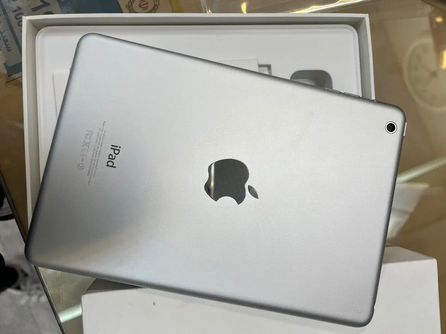 تبلت اپل|تبلت|میانه, |دیوار