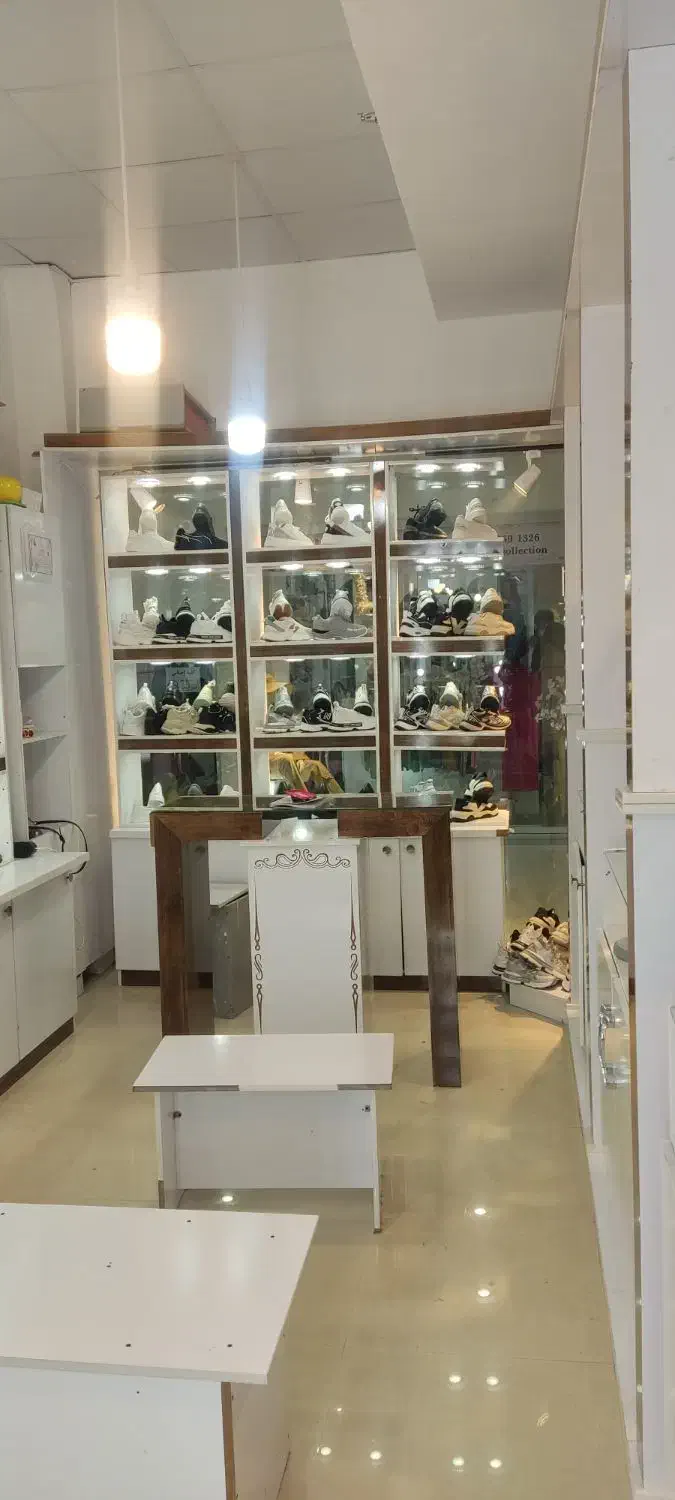 میز|میز تحریر و کامپیوتر|فیروزآباد (فارس), |دیوار