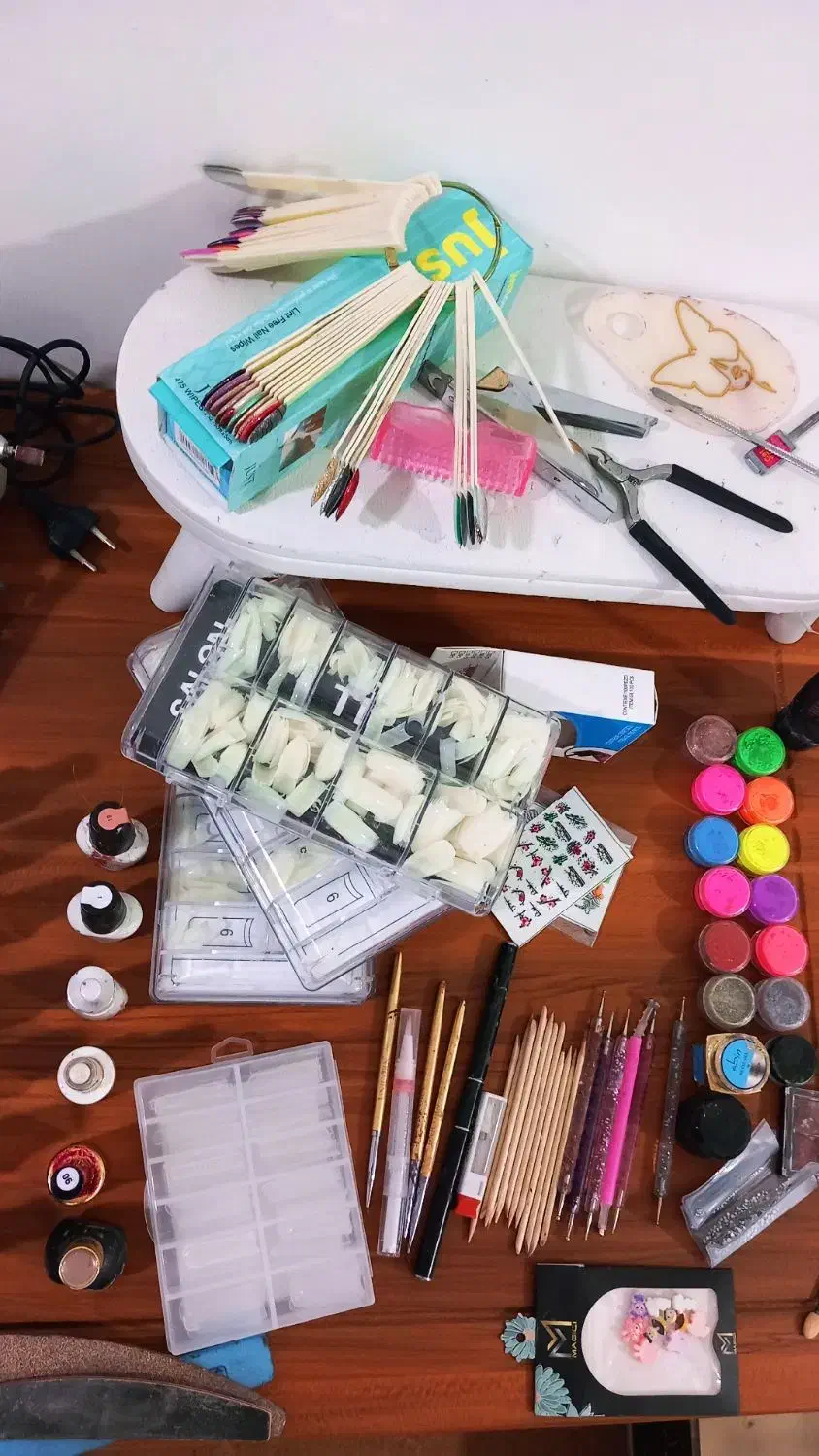 وسایل کاشت ناخن|آرایشی، بهداشتی، درمانی|خرم‌آباد, |دیوار