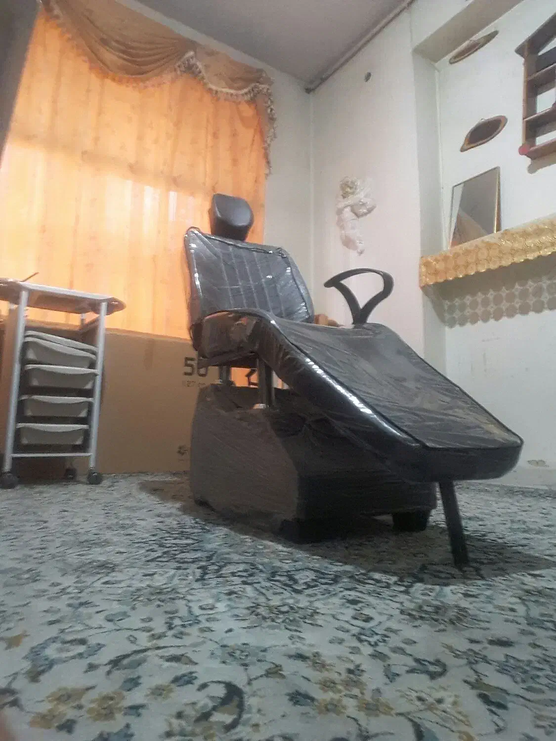 حراج صندلی اصلاح|آرایشگاه و سالن‌های زیبایی|دورود, |دیوار