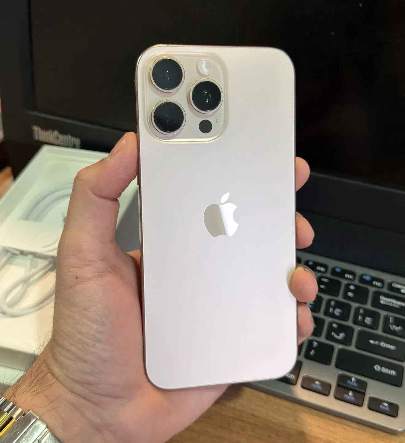 گوشی IPhone 16 pro max 256|موبایل|تهران, باغ فیض|دیوار