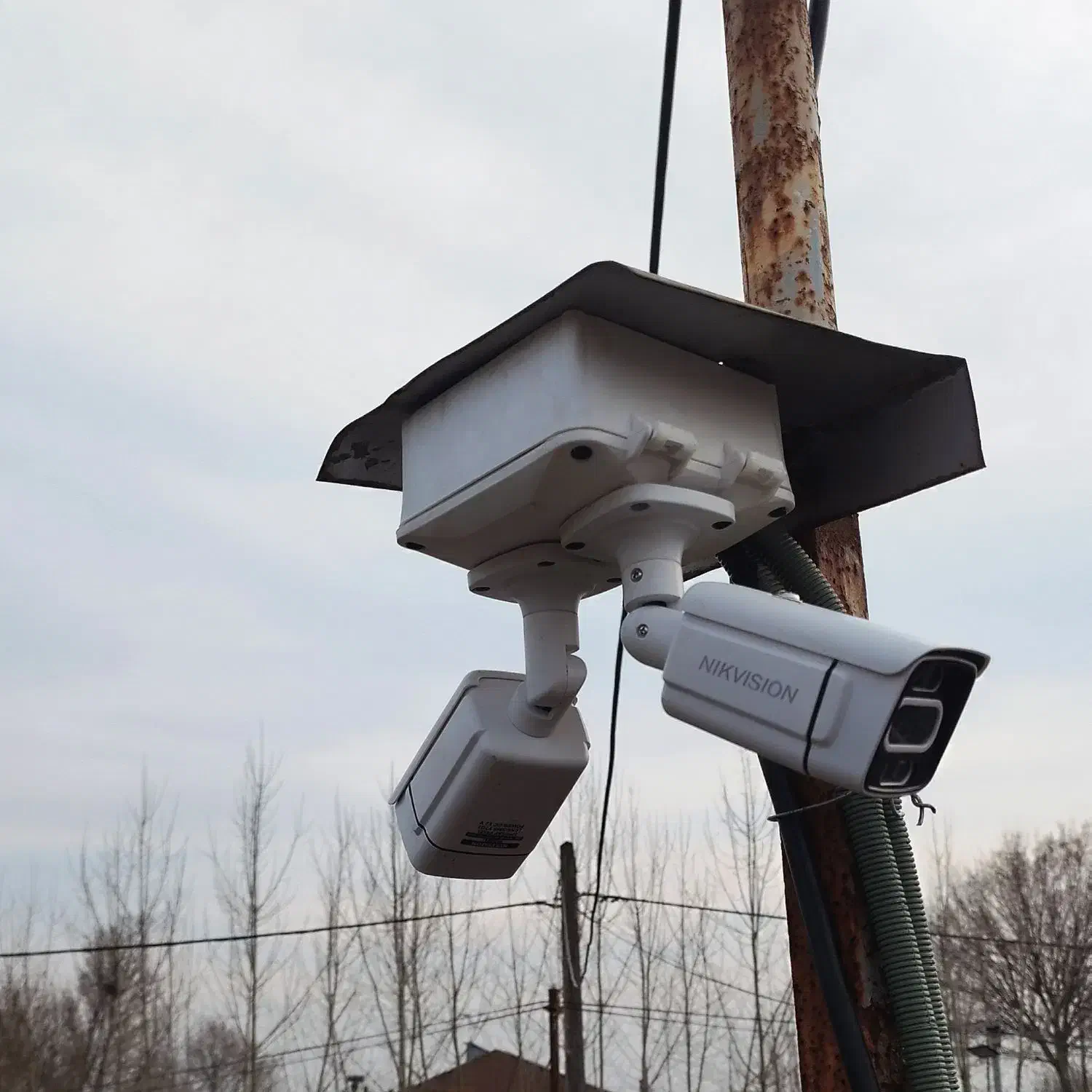 نصب دوربین مدار بسته|خدمات پیشه و مهارت|رشت, چله خانه|دیوار