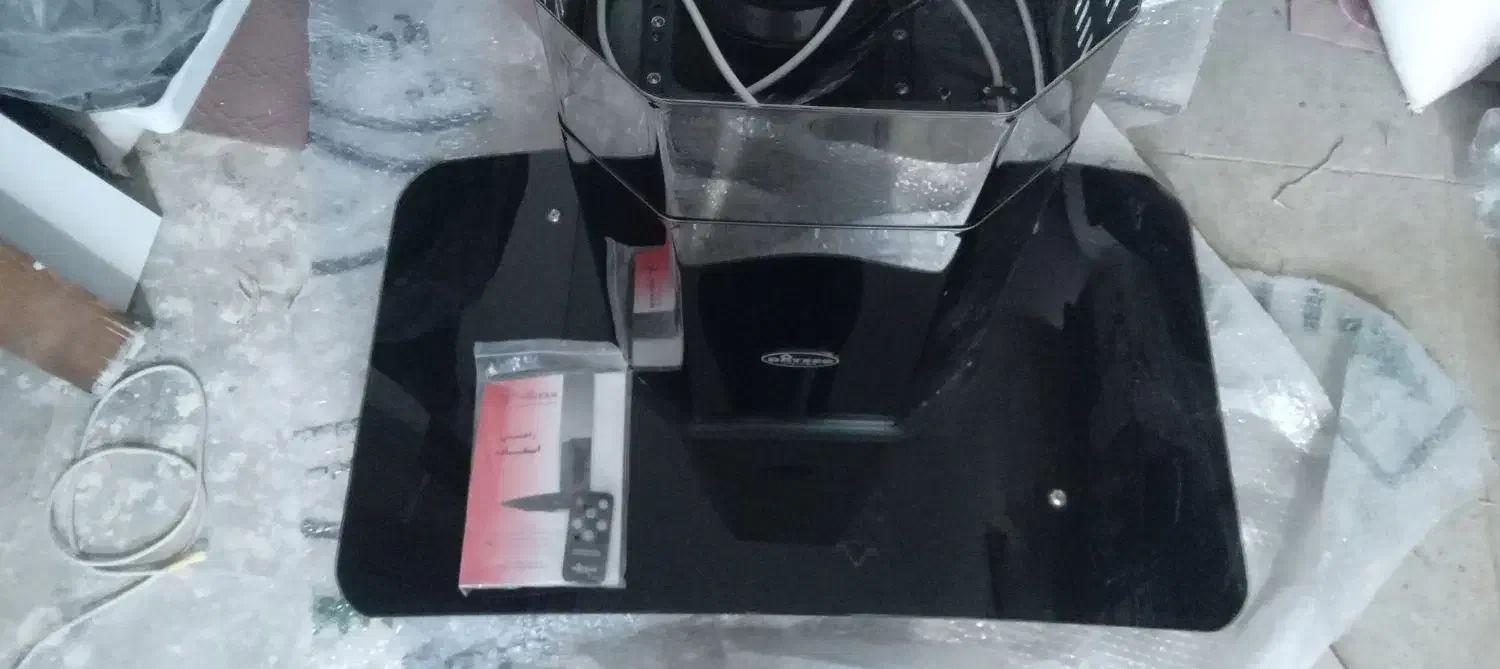 هود داتیس|هود|همدان, |دیوار