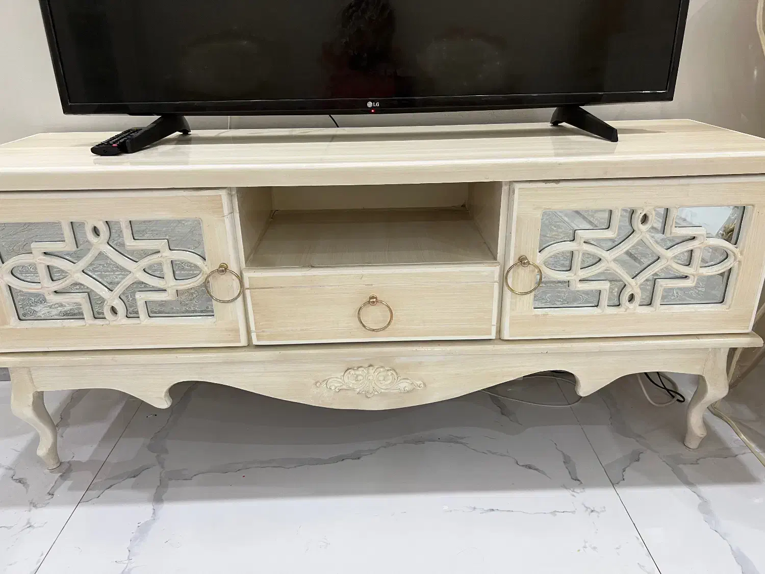 کنسول ومیزتلویزیون ست|بوفه، ویترین، کنسول|مشهد, فدک|دیوار