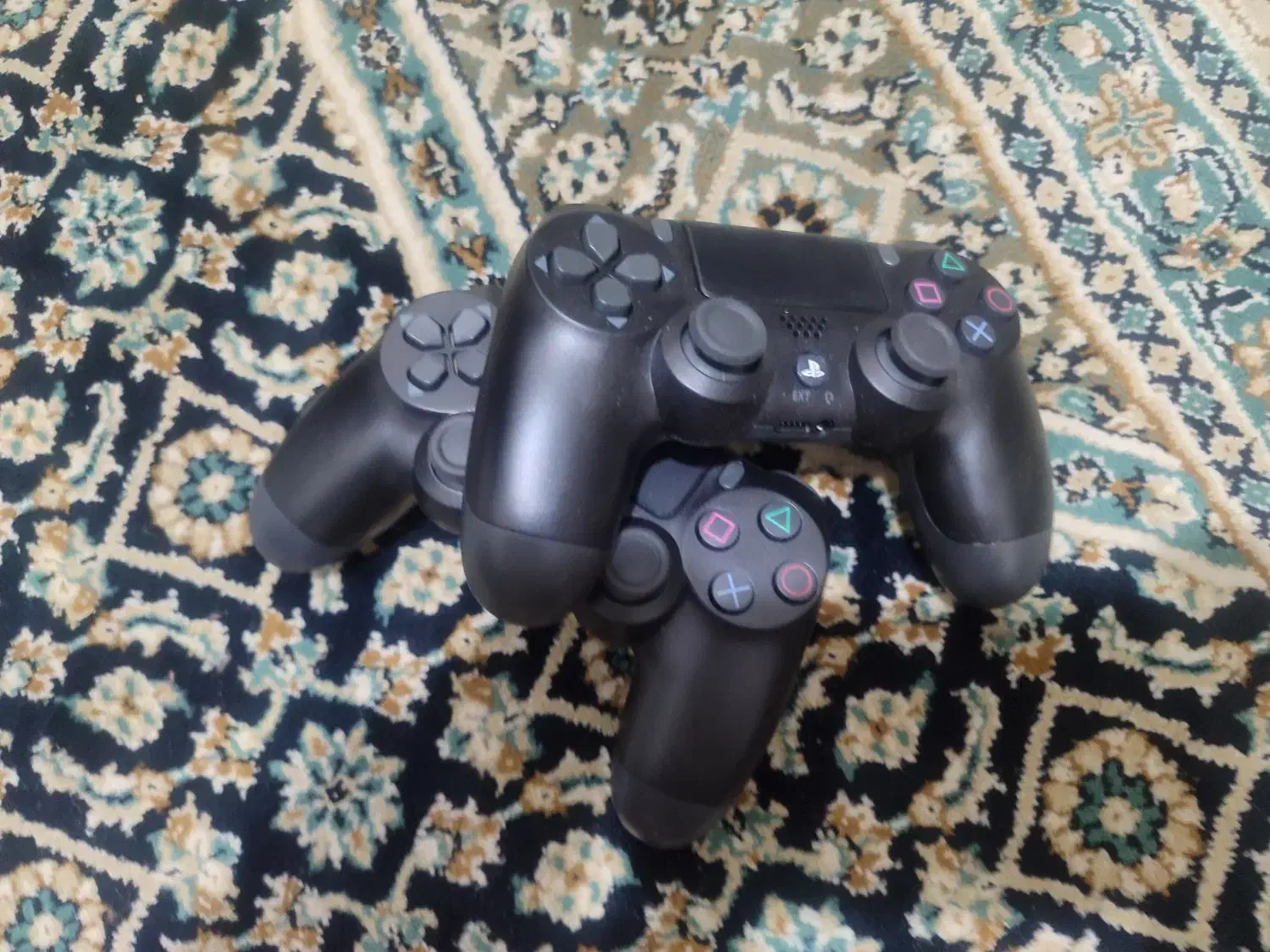 دو عدد دسته PS4 نو و اکبند|کنسول، بازی ویدئویی و آنلاین|مشهد, سرافرازان|دیوار