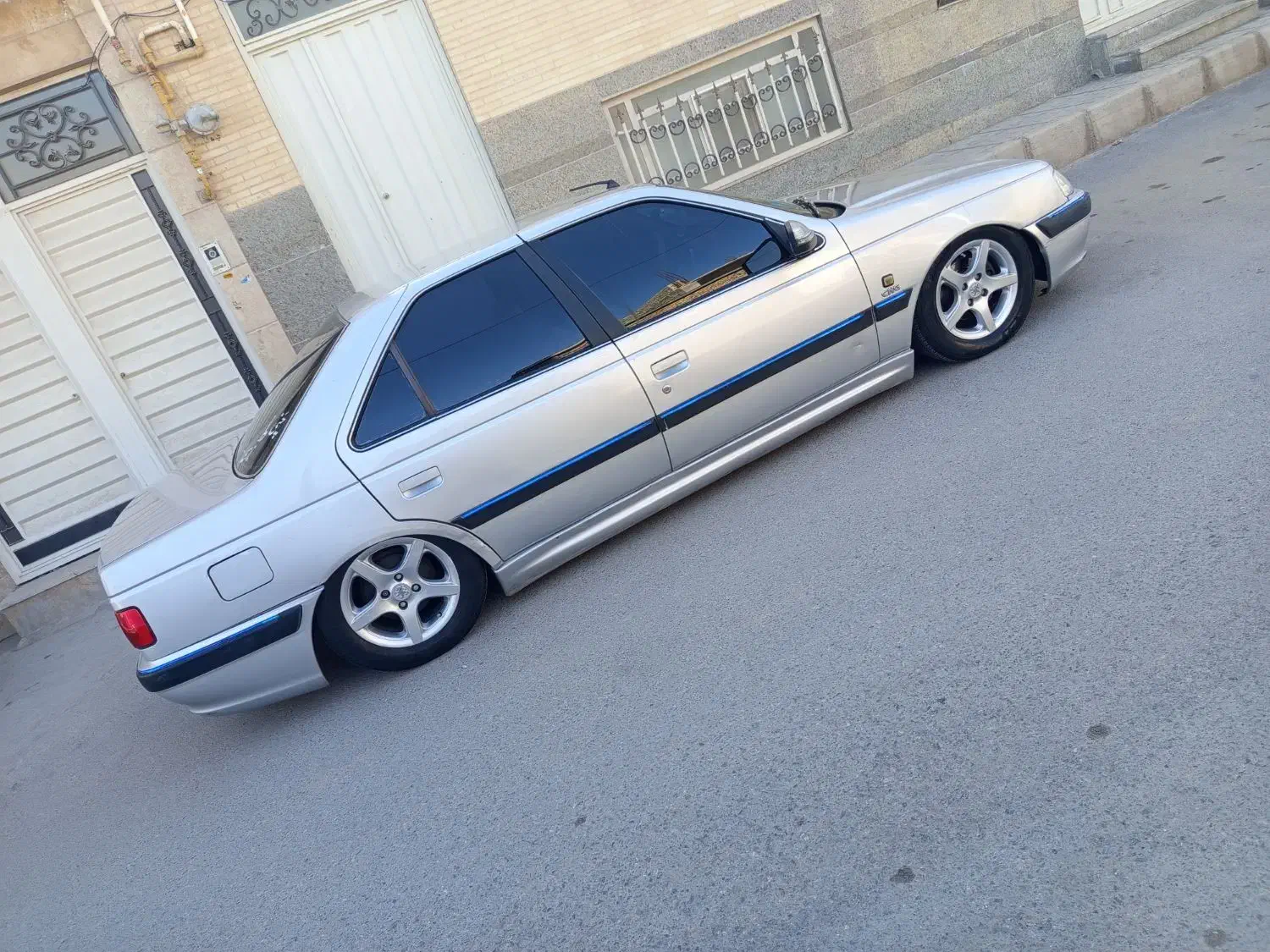 پارس نقره ای بی رنگ۸۶|خودرو سواری و وانت|یزد, |دیوار