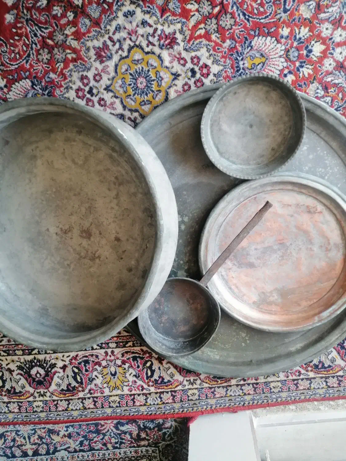 ظروف مسی قدیمی|کلکسیون اشیاء عتیقه|ساری, |دیوار