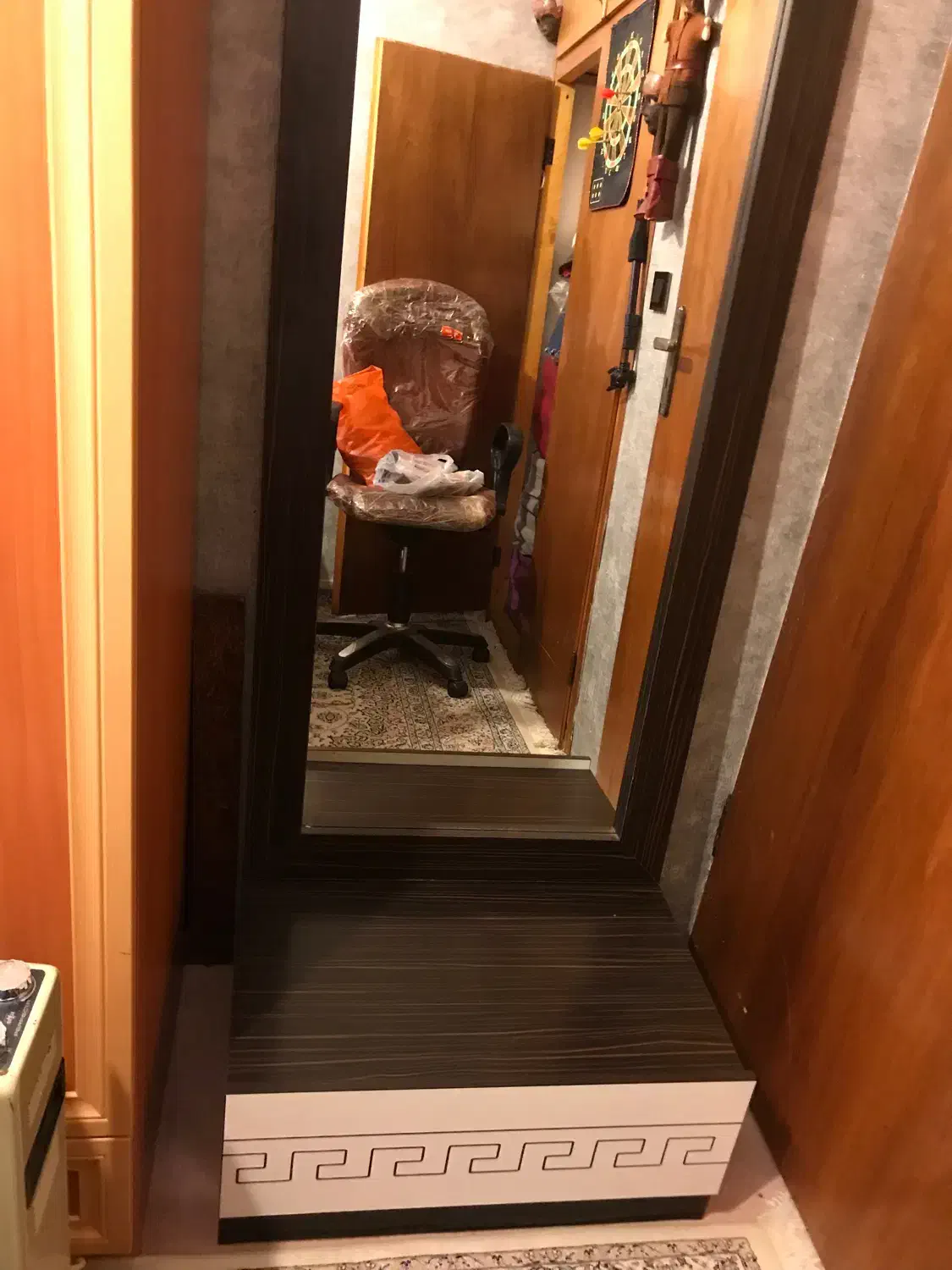 اینه قدی جنس ام دی اف با یک عدد کشو در حده نو|آینه|چالوس, |دیوار