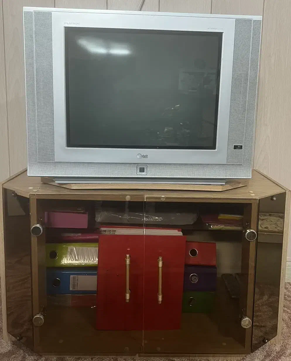 تلویزیون ومیز|تلویزیون و پروژکتور|خرم‌آباد, |دیوار