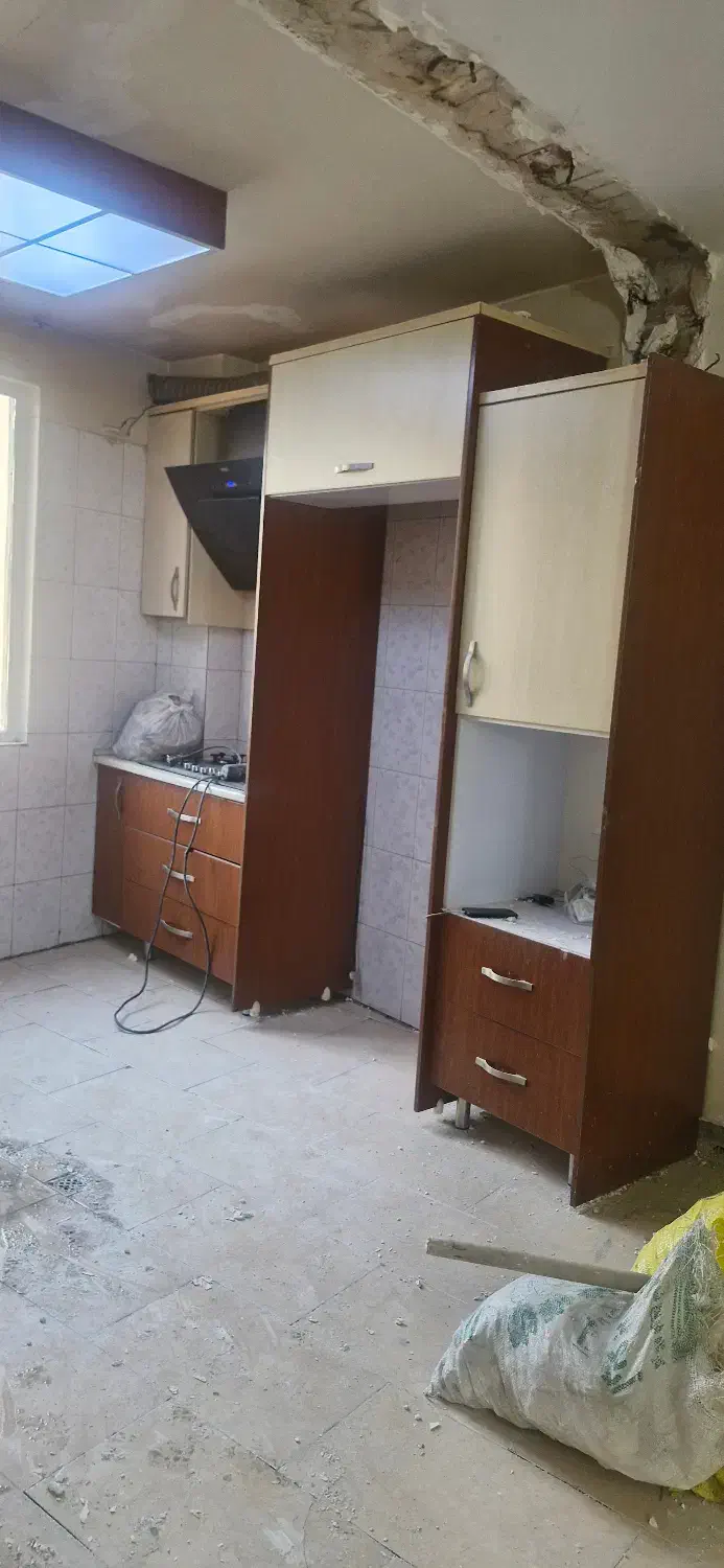 5 متر کابینت ام دی اف بسیار تمیز قیمت 12 میلیون|مصالح و تجهیزات ساختمان|تهران, صادقیه|دیوار