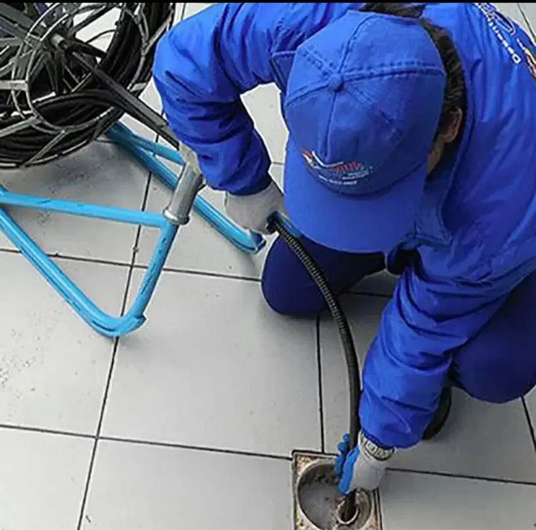 لوله بازکنی رسوب زدایی آبگرم و سرد فنرزنی 24 ساعته|خدمات پیشه و مهارت|ایلام, |دیوار