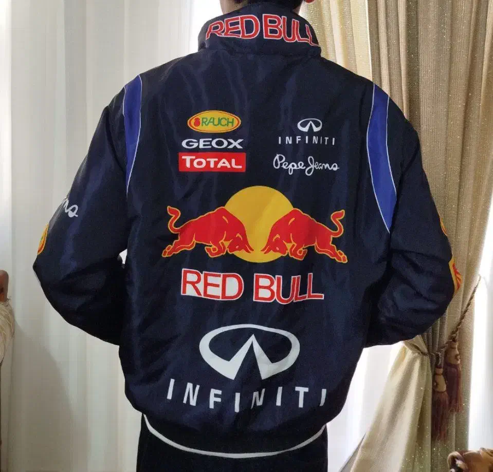 بادگیر اورجینال|لباس|محمدشهر, محمدشهر|دیوار