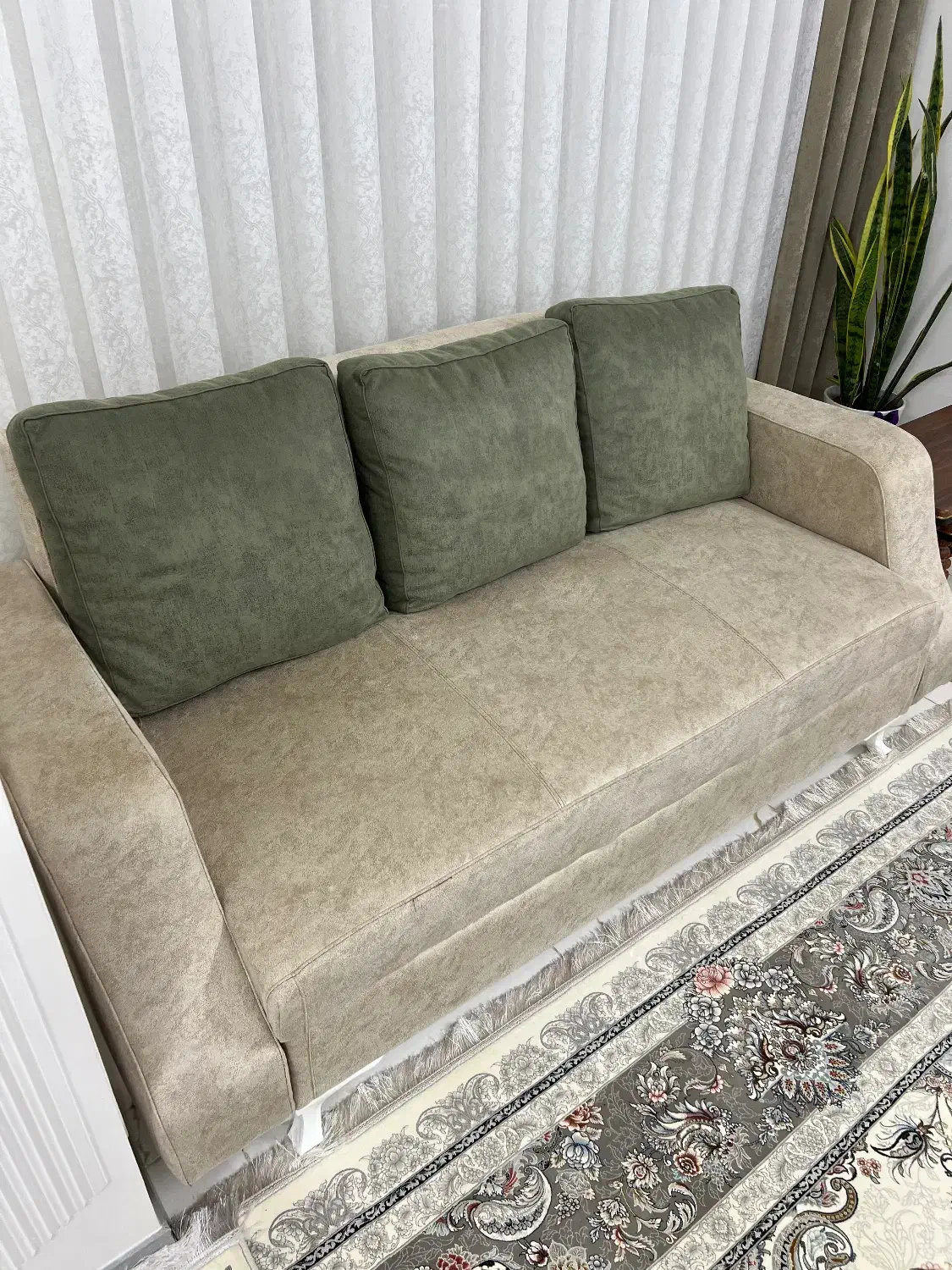 مبلمان راحتی ۸ نفره|مبلمان خانگی و میز عسلی|گلپایگان, |دیوار