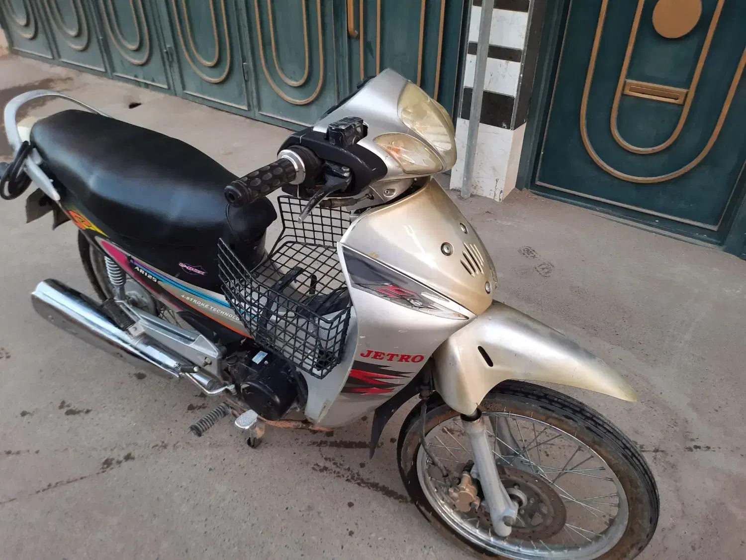 موتور بی کلاچ آرمین ۱۲۵|موتورسیکلت|نجف‌آباد, سعدی|دیوار