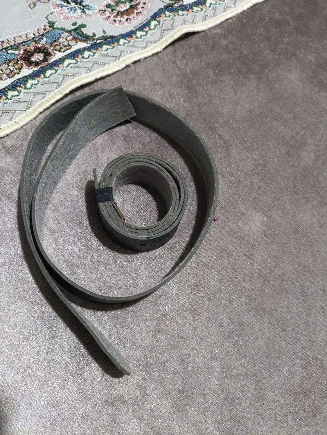 کمر بند|کیف، کفش، کمربند|نیشابور, گنبد سبز|دیوار