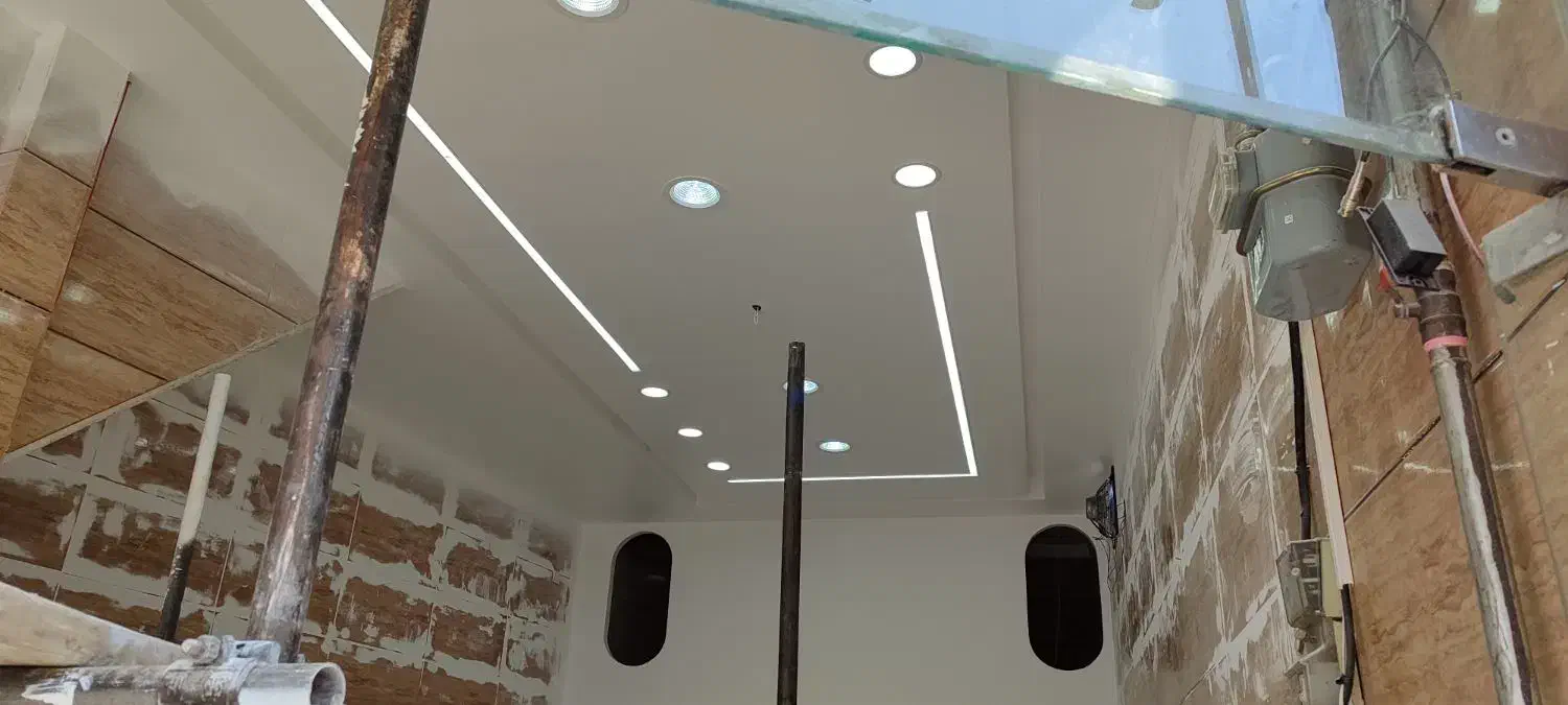 برق کاری و سیم کشی ساختمان|خدمات پیشه و مهارت|خوی, |دیوار