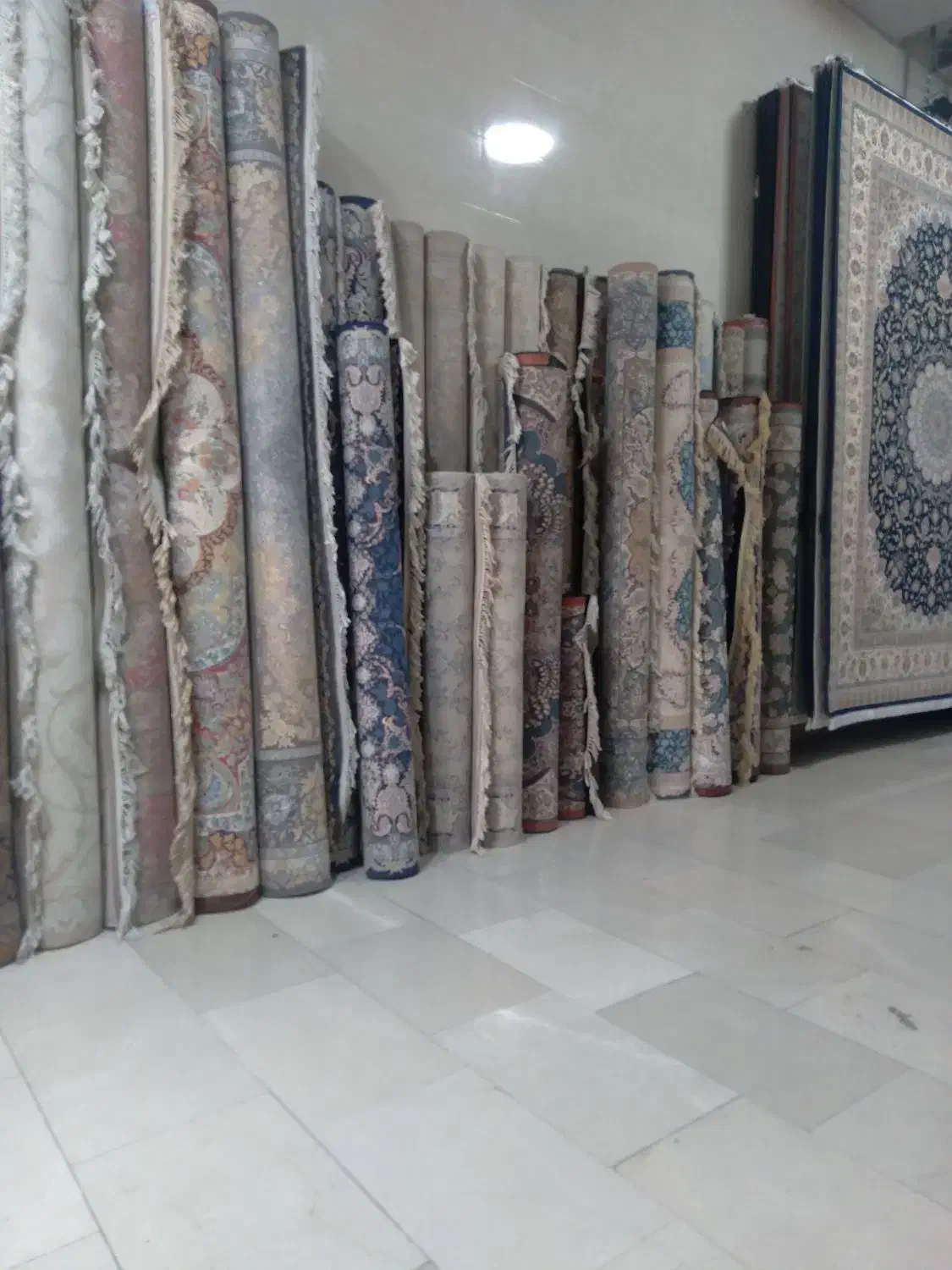 فر وش وخریدار فرش ۷۰۰و.... شونه جفتی و تکی|فرش|باقرشهر, |دیوار