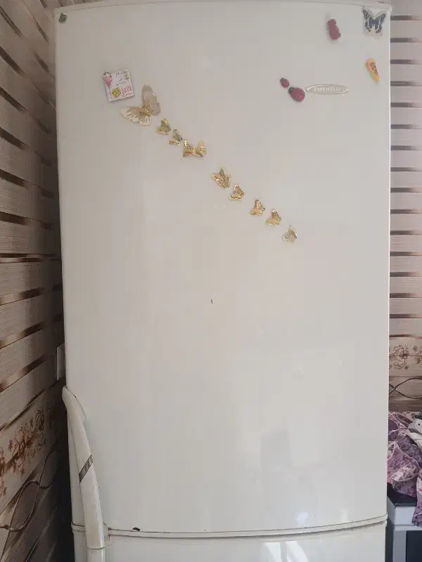 یخچال|یخچال و فریزر|خنجین, |دیوار