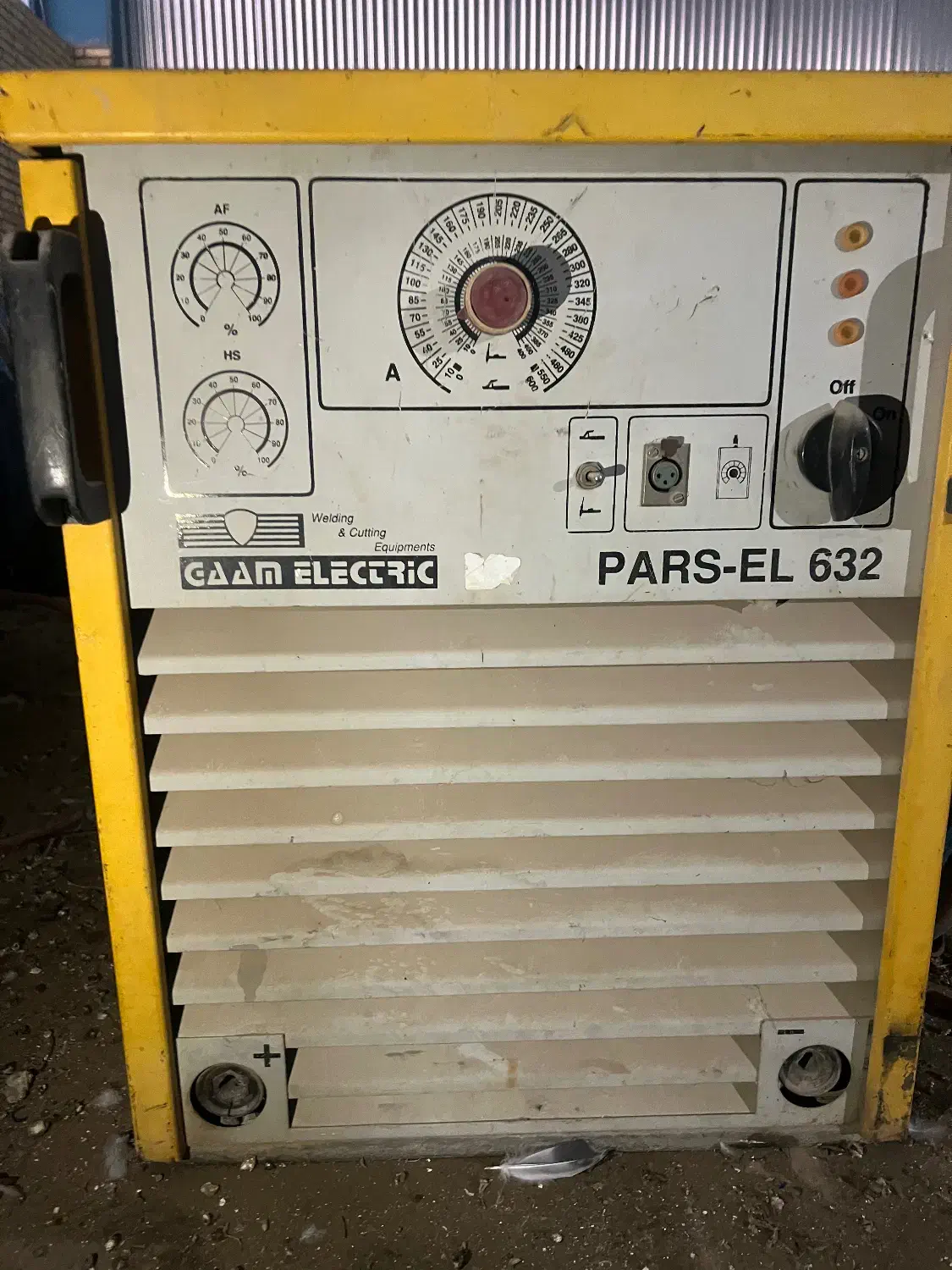 فروش تعدادی ژنراتور و کمپرسور و تراکتور|ماشینآلات صنعتی|اصفهان, شفق|دیوار