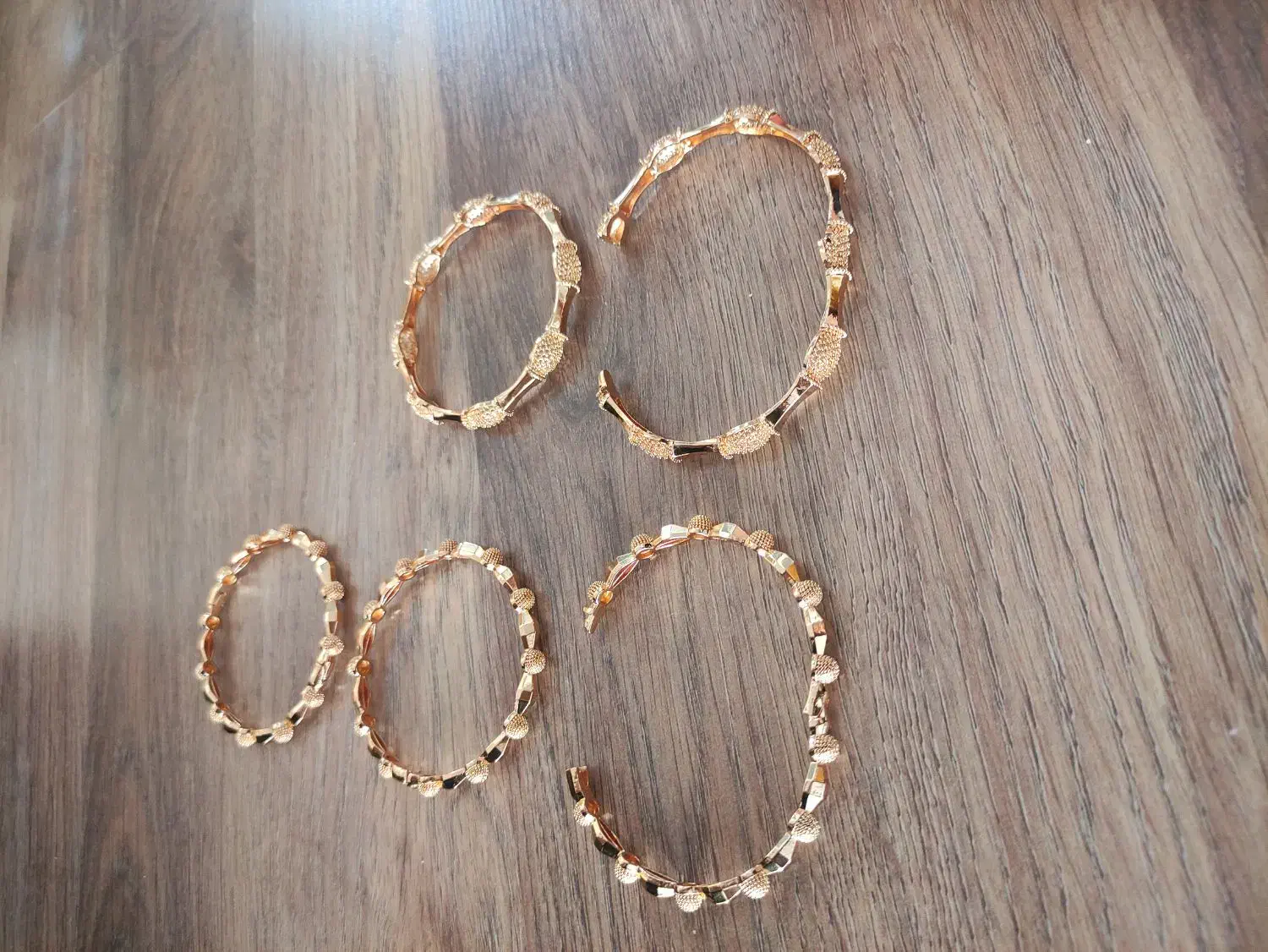 النگو ژوبینگ رنگ ثابت|جواهرات|تبریز, |دیوار