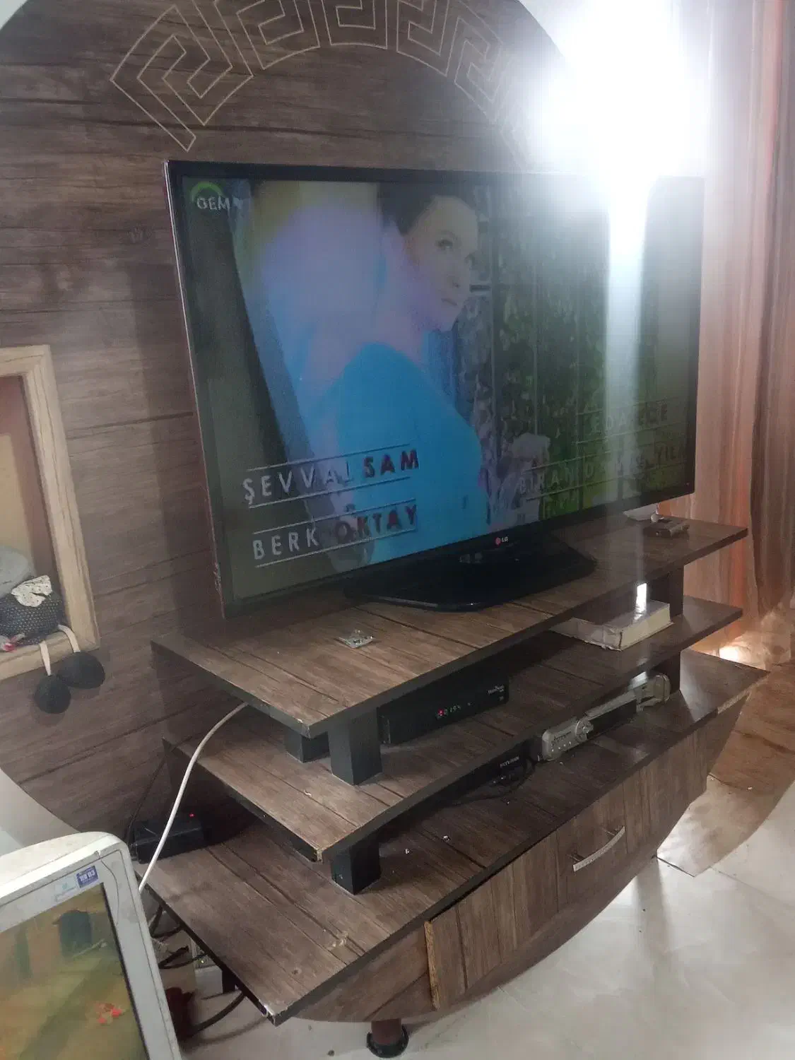 میز|میز تلویزیون|زرند, |دیوار