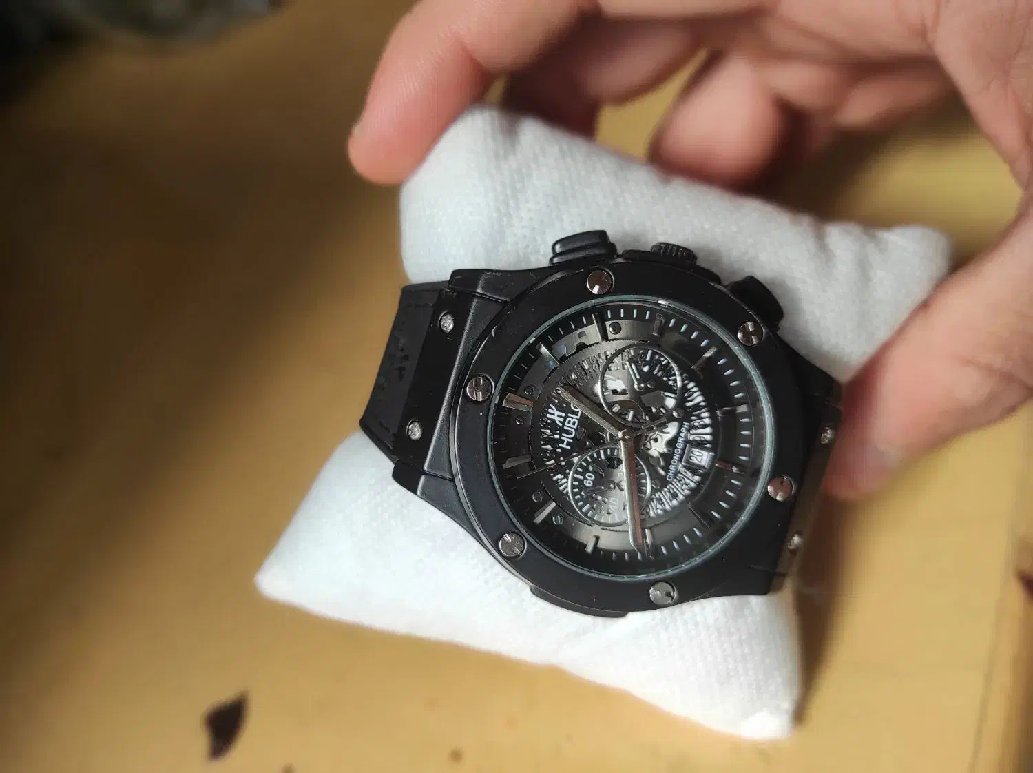 ساعت هابلوت فول مشکی|ساعت|بهبهان, |دیوار