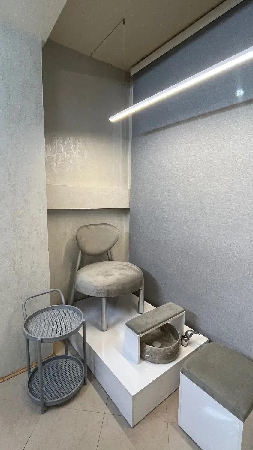 سالن تخصصی ناخن پریسا گلی|خدمات آرایشگری و زیبایی|کاشان, ملک آباد|دیوار