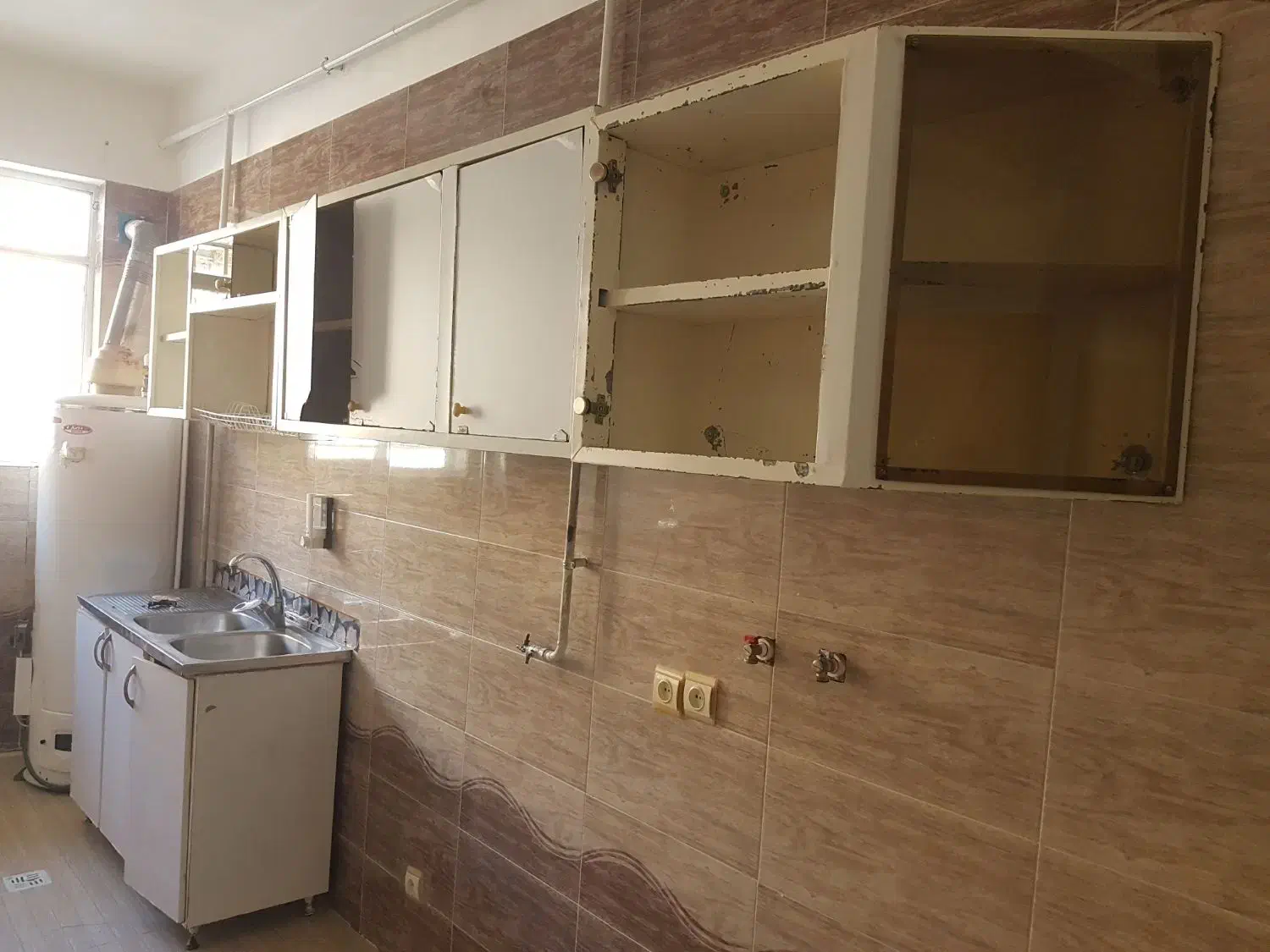 کابینت هوایی|مصالح و تجهیزات ساختمان|بانه, |دیوار