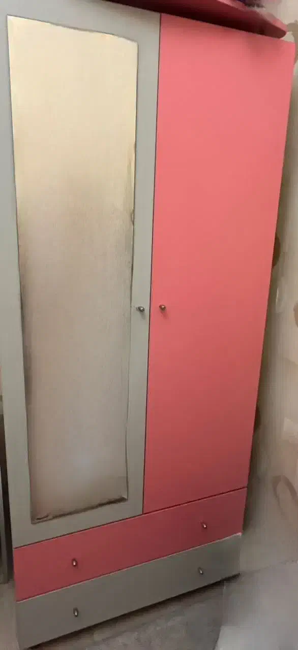 سه تکه تخت وکمدومیز آرایش برند آپادانا|تخت و سرویس خواب|یزد, |دیوار