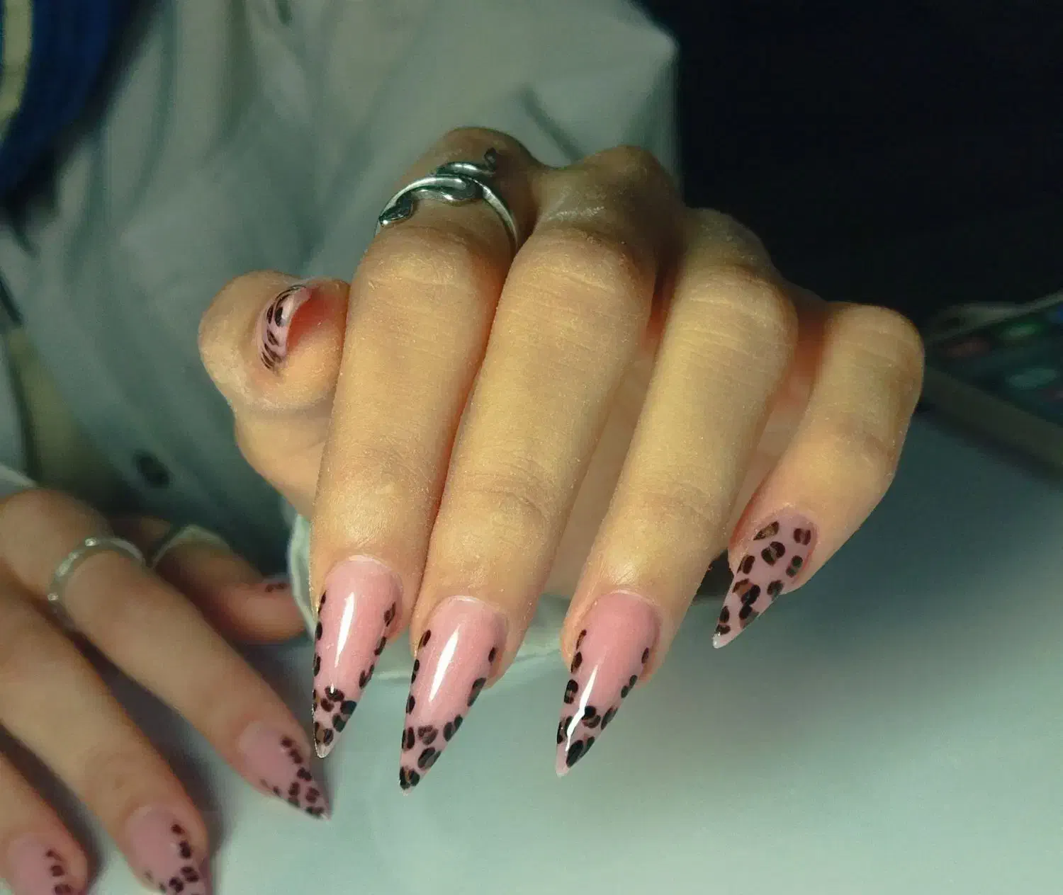 کاشت ناخن فقط ۲۸۰|خدمات آرایشگری و زیبایی|رشت, علی آباد|دیوار