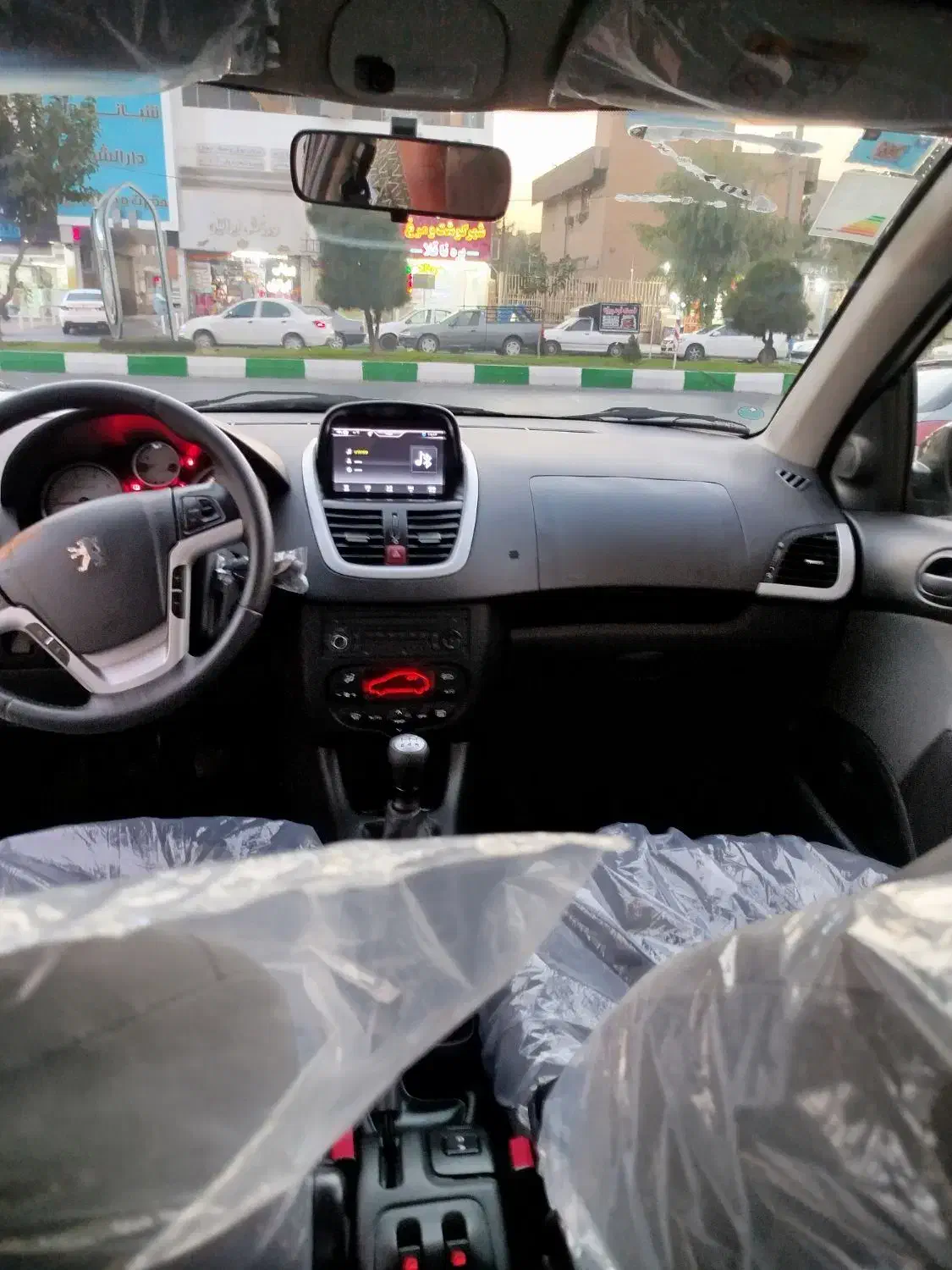 ۲۰۷ مدل ۱۴۰۲|خودرو سواری و وانت|پاکدشت, پاکدشت (مامازند)|دیوار