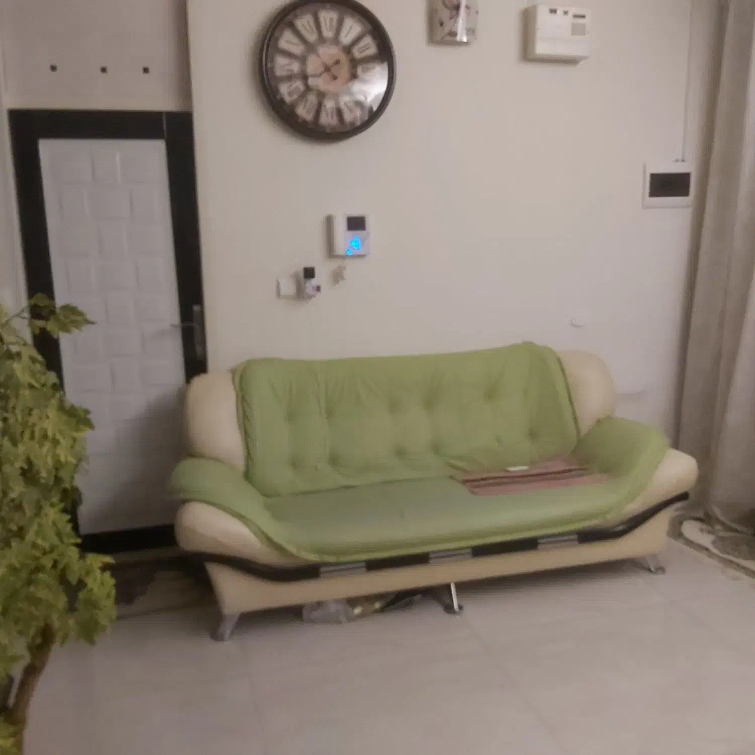 مبل راحتی|مبلمان خانگی و میز عسلی|شاهین‌شهر, فردوسی|دیوار