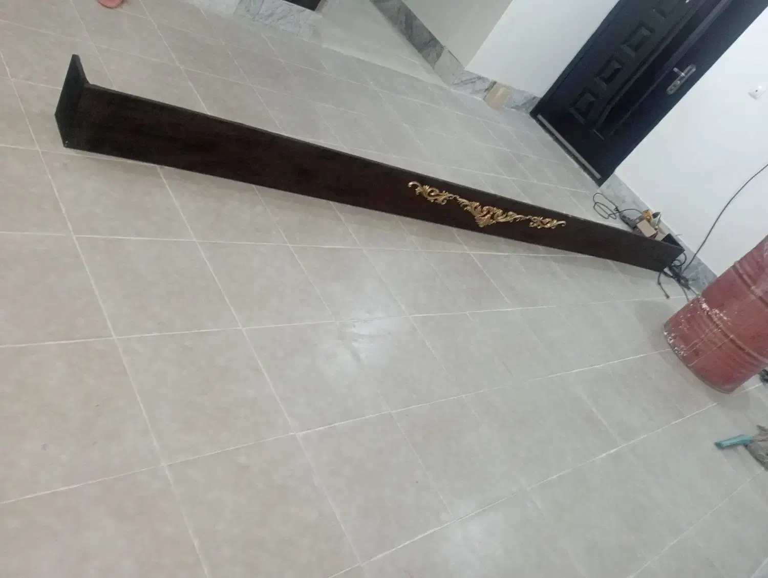 کتیبه همراه با چوب پرده|پرده، رانر، رومیزی|بوشهر, |دیوار