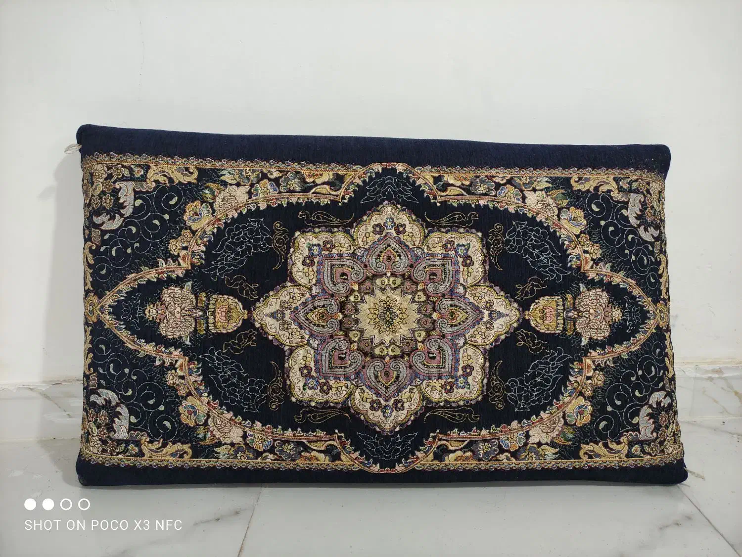 5 عدد پشتی درحد نو|پشتی|لنگرود, |دیوار