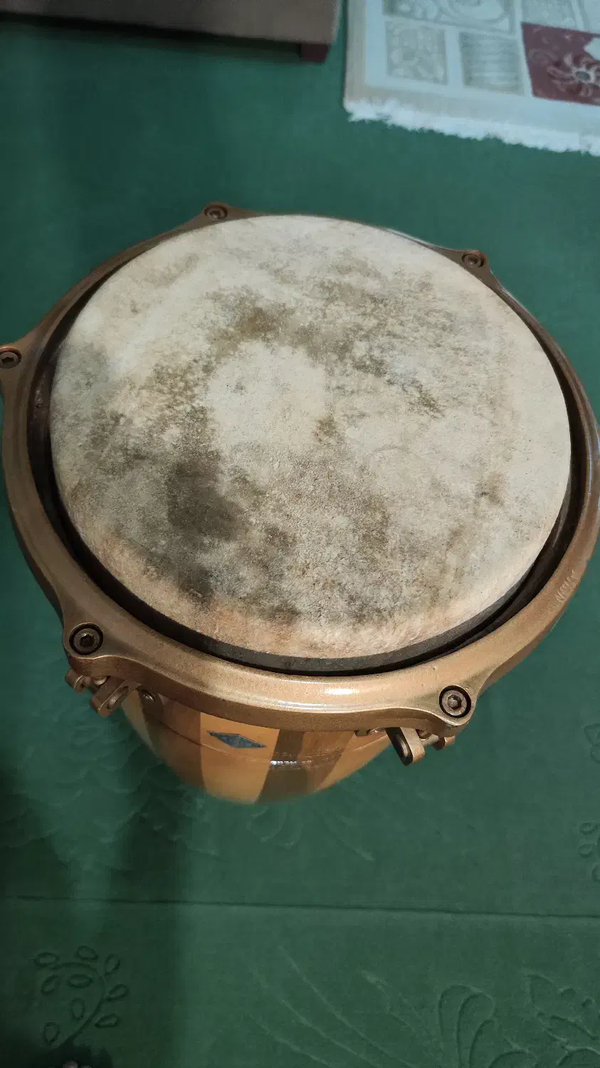 تومبا|درام و پرکاشن|شیراز, شهرک جماران|دیوار