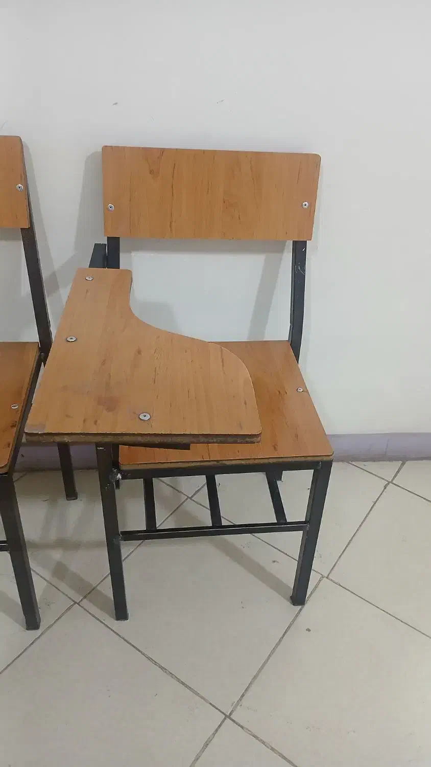 صندلی تکی دسته دار|صندلی و نیمکت|شهریار, دهشاد پائین|دیوار