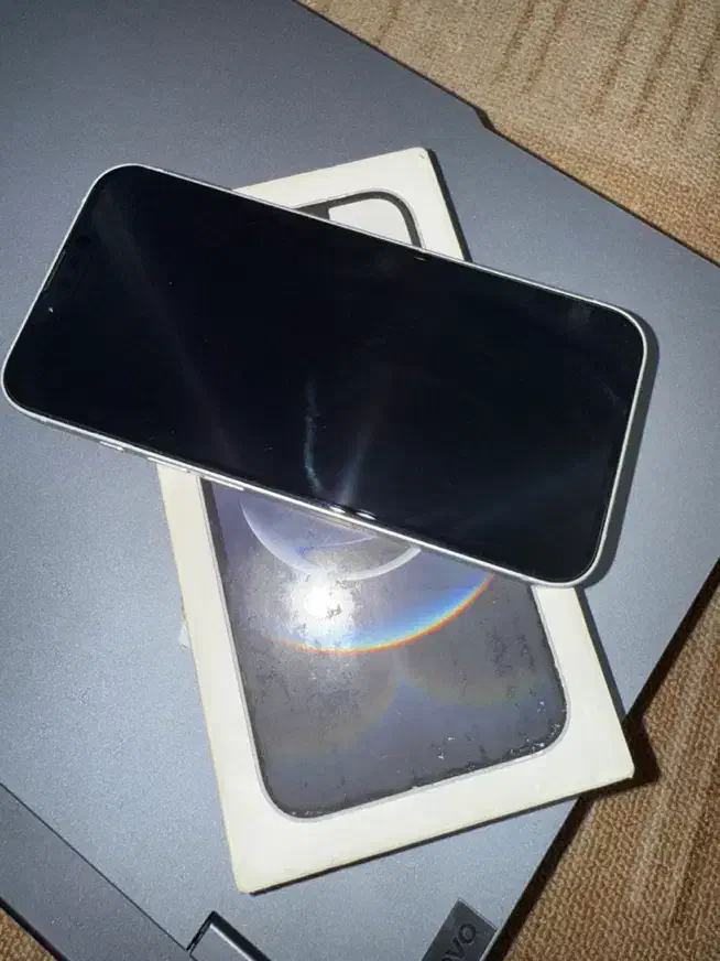 آیفون ۱۶e سفید|موبایل|تهران, دهکده المپیک|دیوار