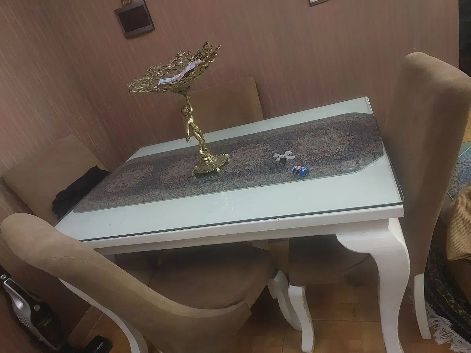 ناهار خوری|میز و صندلی غذاخوری|تویسرکان, |دیوار