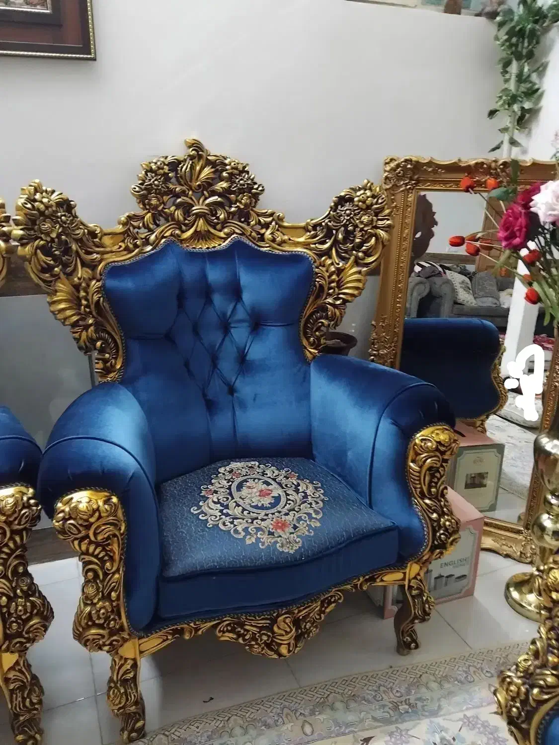 مبل سلطنتی تمام چوب راش تمام ورق طلا اصل|مبلمان خانگی و میز عسلی|ملایر, |دیوار