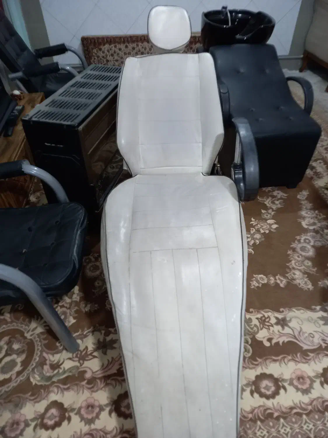 وسایل ارایشگاه|آرایشگاه و سالن‌های زیبایی|رباط‌کریم, رباط‌کریم|دیوار