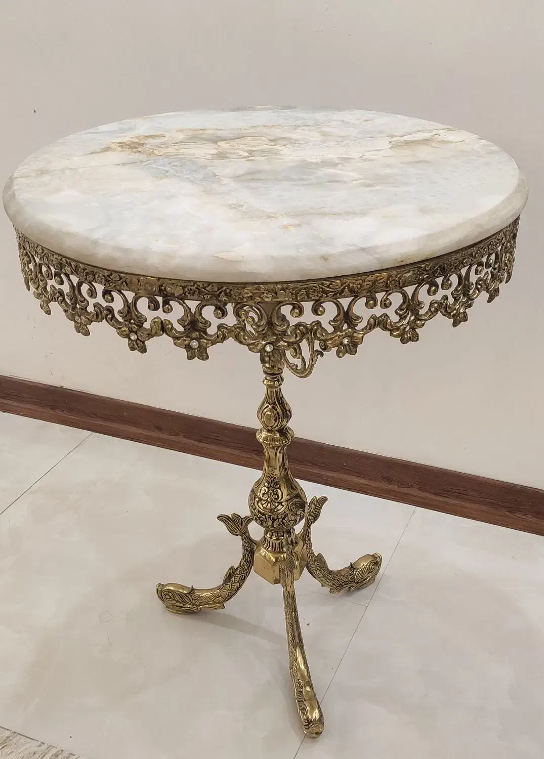 میز برنجی|میز تلفن|اراک, |دیوار