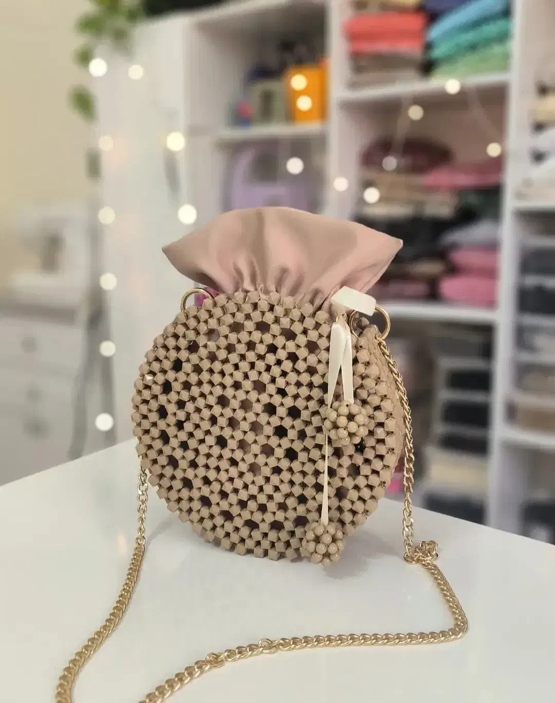 کیف گرد مهره بافی، رنگ نسکافه ای، کارِدست|کیف، کفش، کمربند|تهران, مشیریه|دیوار