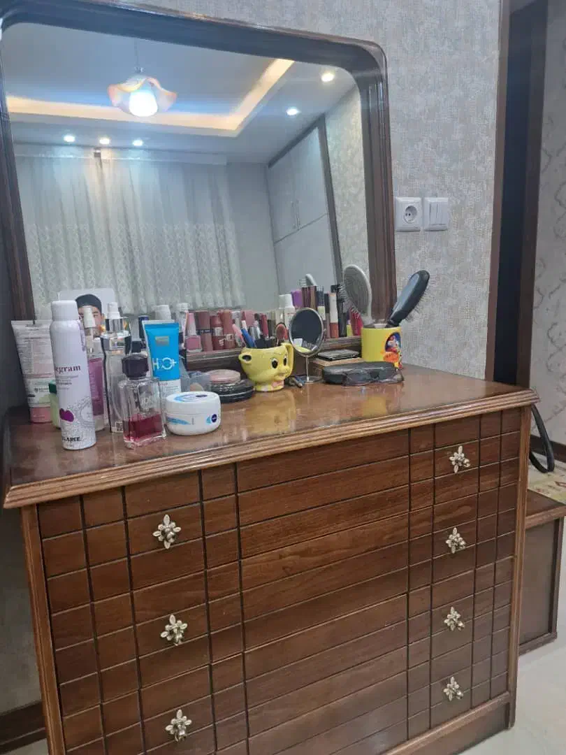 سرویس خواب چوب(تخت،پاتختی،میز آرایش)|تخت و سرویس خواب|اصفهان, سعادتآباد|دیوار